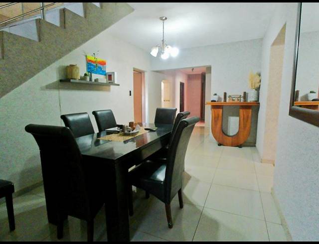 5 BEDROOM HOUSE FOR SALE IN THE ORCHARDS